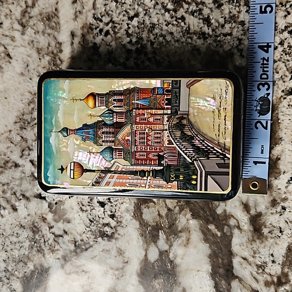 Vintage Fedoskino lacquer box - Picture 11 of 12